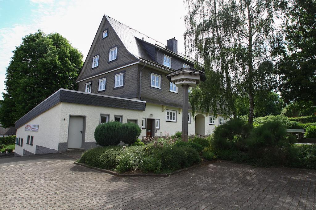 Fewo Alte Schule Willingen  Exteriör bild